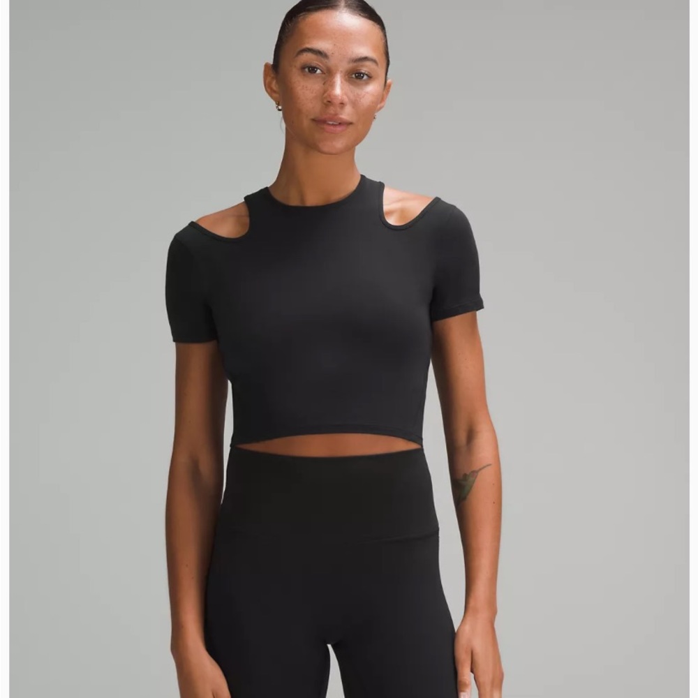 Lululemon Shoulder Cut-out Yoga Top Size 10 in Black NWT